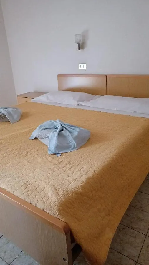 Hotel Villa Del Prato Cucina Romagnola E Possibilita Pacchetto Spiaggia Bellariva Di Rimini